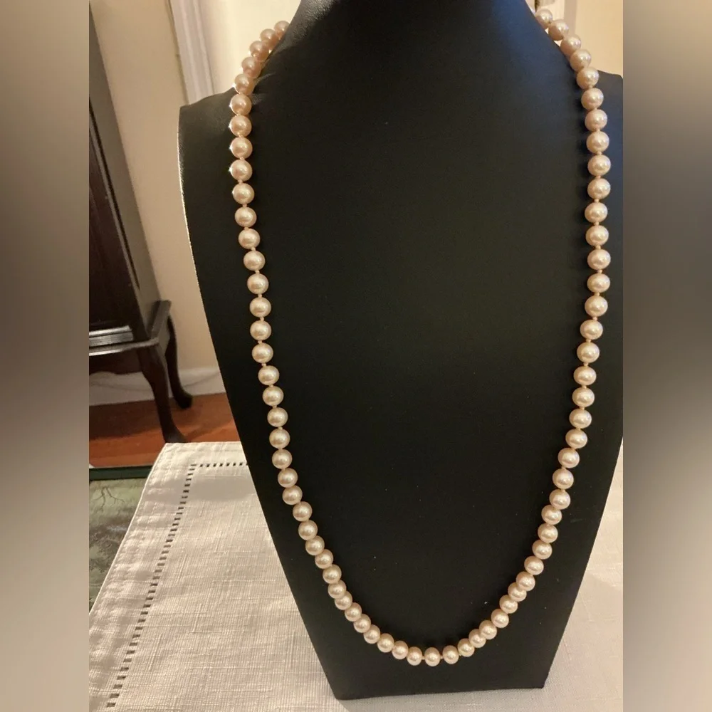 Single Strand Faux Necklace